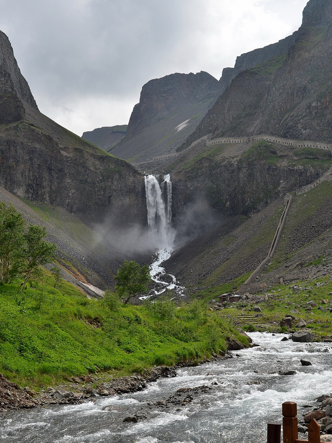 Changbai Waterfall