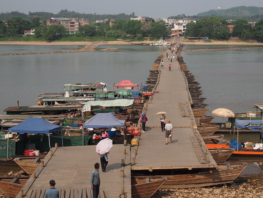 The pontoon bridge, Ganzhou