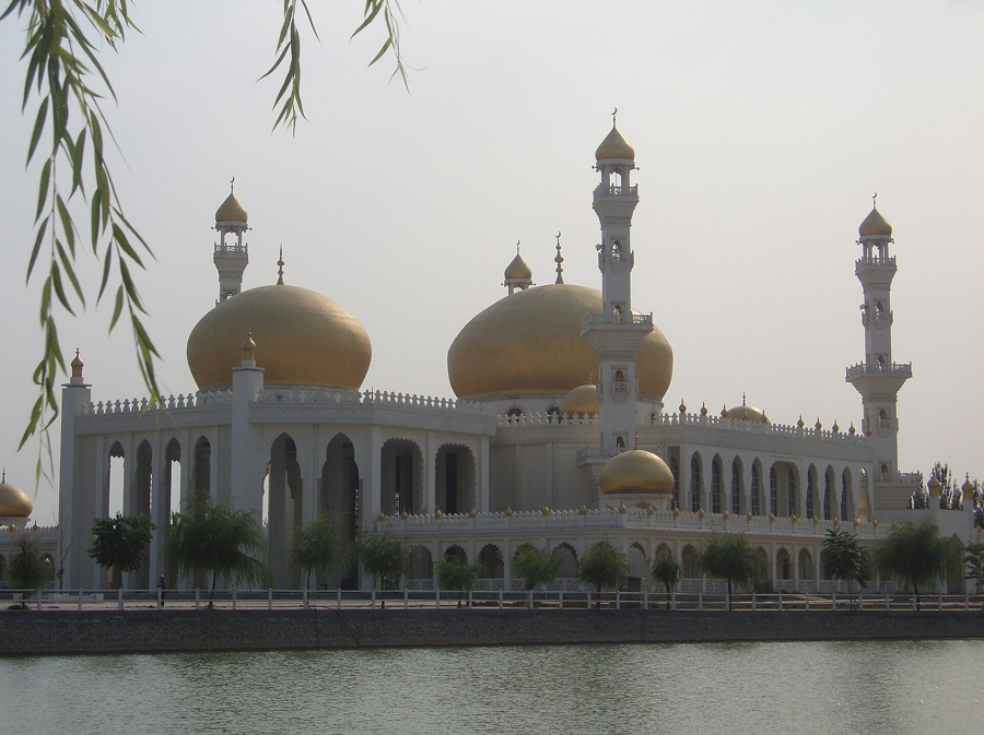 A mosque in Yinchuan · Ningxia cultural setting