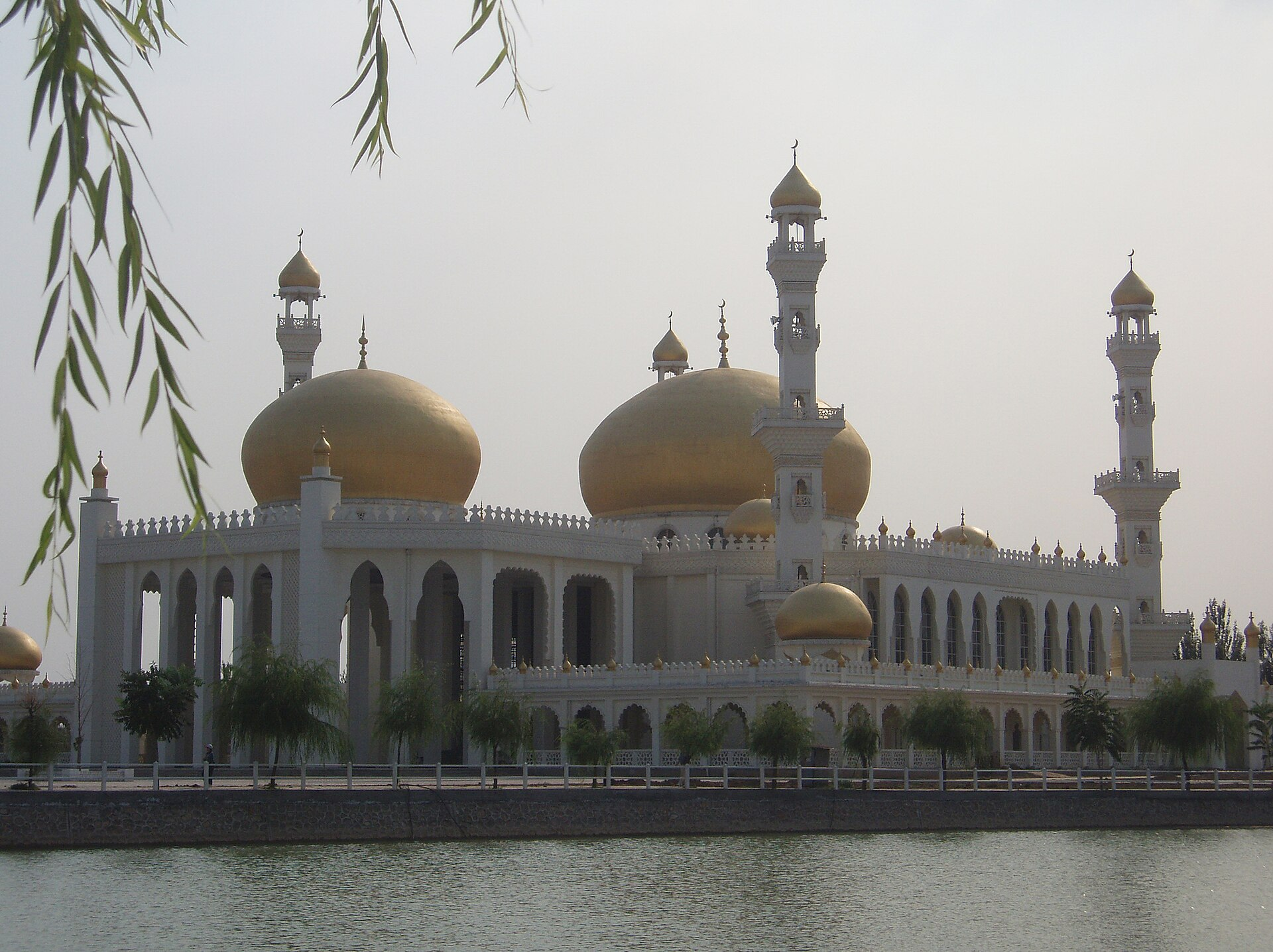 A mosque in Yinchuan · Ningxia cultural setting