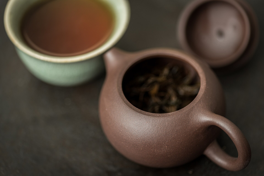 Yixing teapot with tea