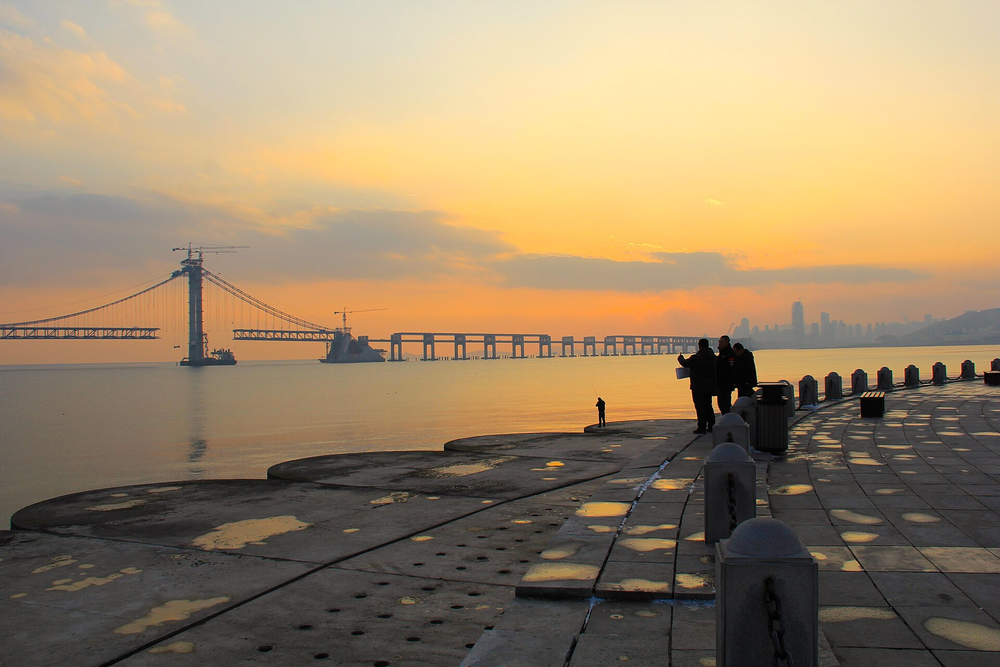 Evening light over Xinghai Bay · Dalian