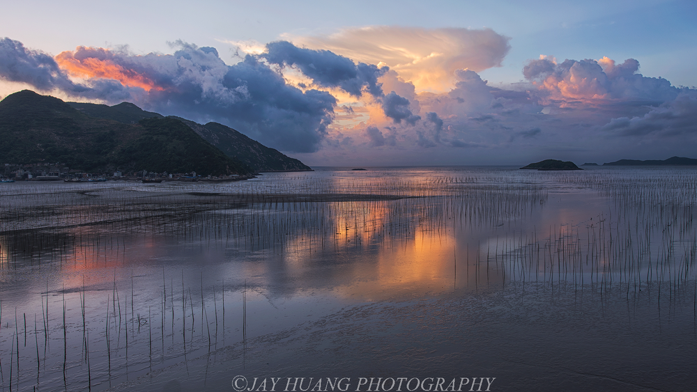 Sunrise over Xiapu’s working tidal coast